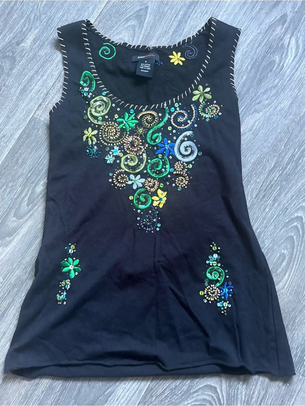 Y2K BCBG Maxazria black with sequin design sleeveless top